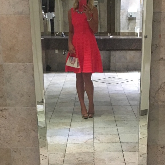 Flattering Bright deep pink dress! - Picture 8 of 8